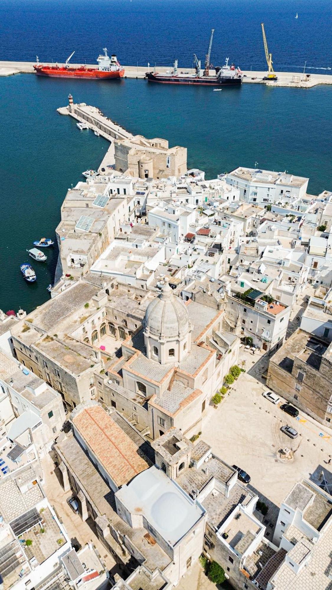 Iris Apartments Monopoli Exterior photo