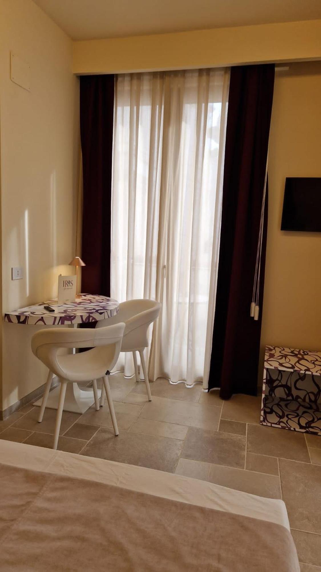 Iris Apartments Monopoli Exterior photo